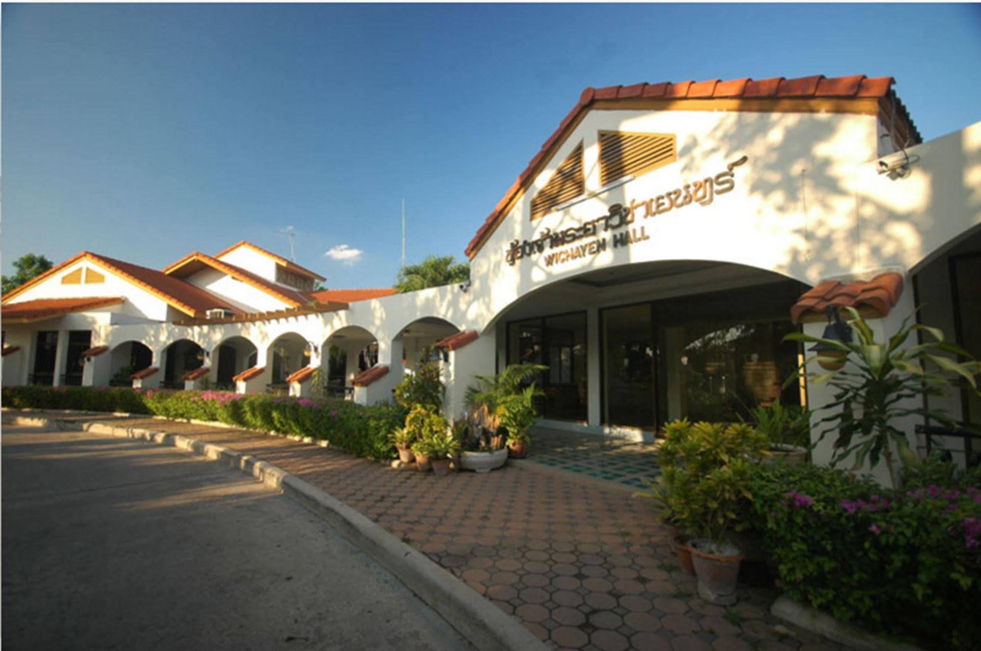 Dad D Resort By Lopburi Inn Resort Exterior photo